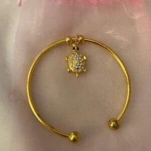 Elegant Gold Turtle Charm Bracelet